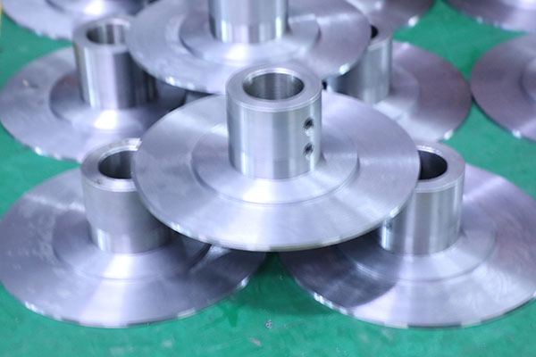 全自動(dòng)在線點(diǎn)膠機(jī)加工件