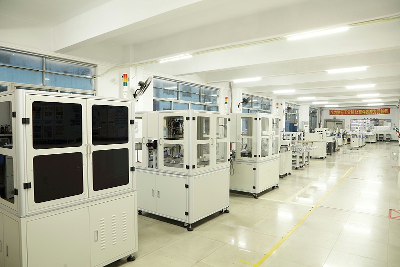 桌面型點膠機創(chuàng)精銳工廠照片