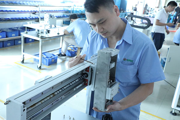 多角度自動點膠機調試