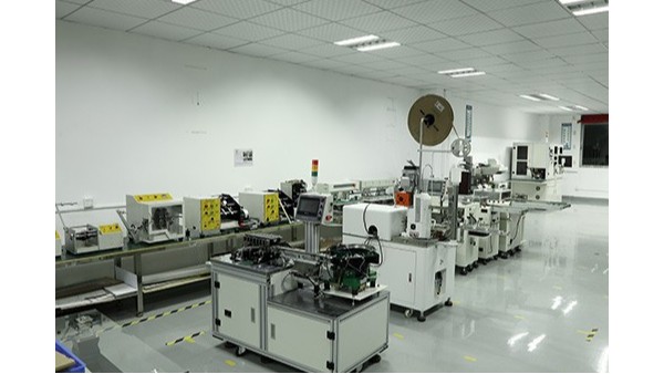 常州視覺點(diǎn)膠機(jī)