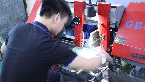 蘇州點(diǎn)膠機(jī)廠家