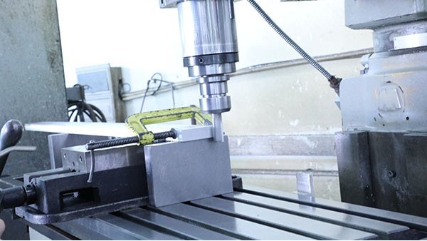 全自動點膠機廠家哪家好