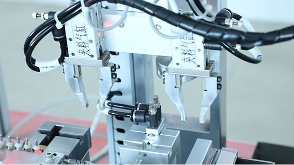 視覺點膠機生產(chǎn)廠家