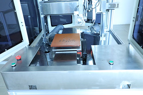 深圳點膠機廠家