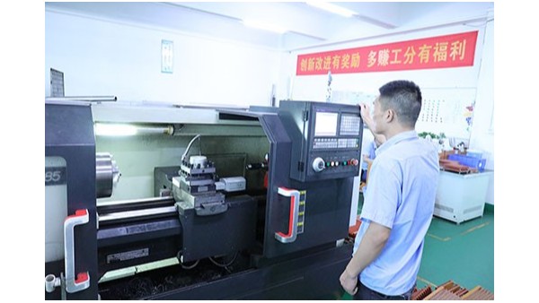 四軸自動(dòng)點(diǎn)膠機(jī)